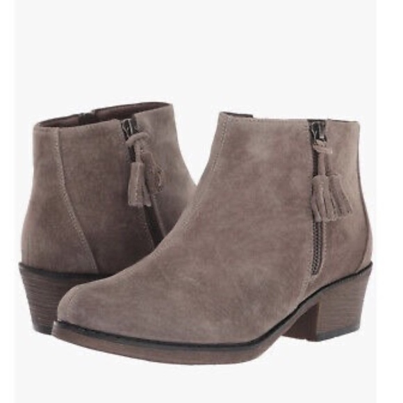 Propet Sz 9W gray suede side zipper heeled booties - Picture 1 of 11